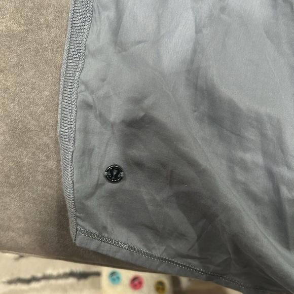 Lululemon Unity Pullover Gray Sweater size 10 cashmere blend - Picture 6 of 7